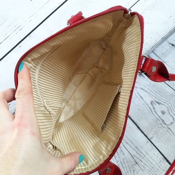 VIVID by Sukriti 100% Leather Red Damask Pattern Hand-Painted Bag - Picture 9 of 16